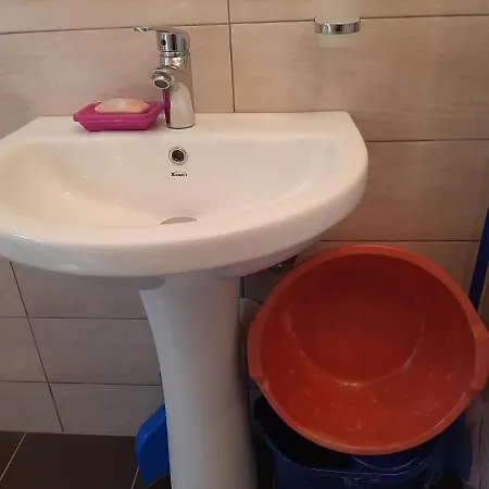 Tophill Apartmán Borsh