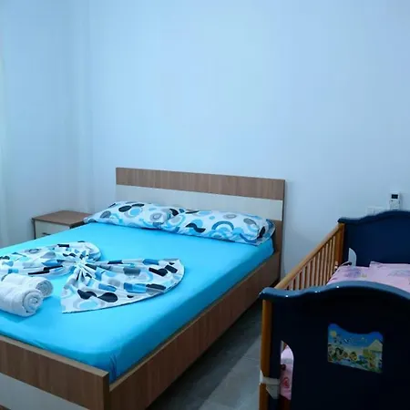 Tophill Apartment