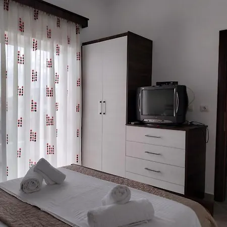 Tophill Appartement Borsh